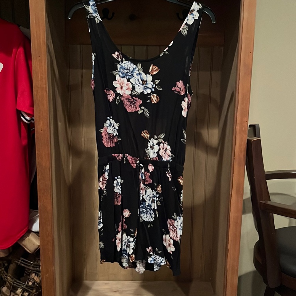 NWOT small black floral romper